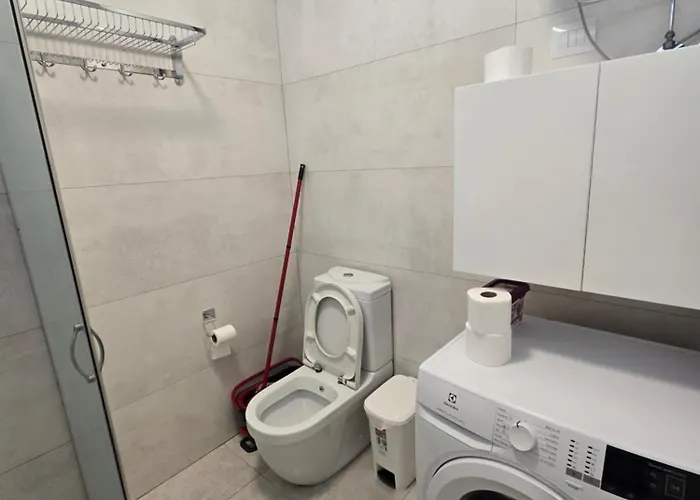 Newborn Lungomare Vlorë