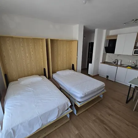 Newborn Lungomare Apartment