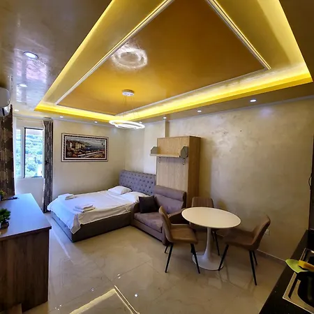 Newborn Lungomare Apartment *