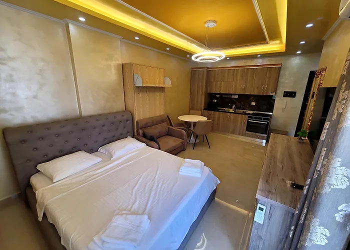 Newborn Lungomare Appartement Vlorë